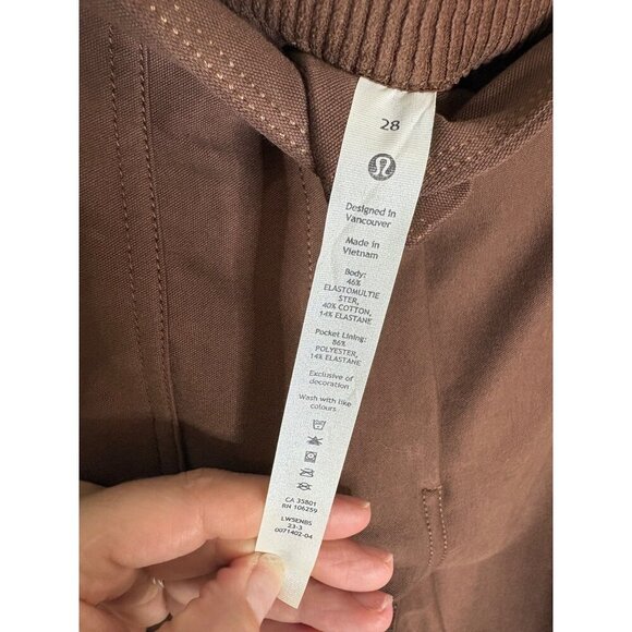 NWT Lululemon Light Utilitech Cargo Pocket High-Rise Pant Java-sz 28 - Picture 9 of 10
